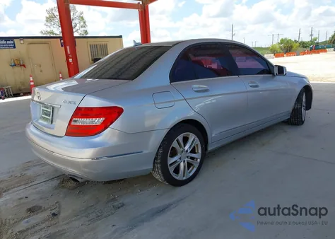 2013 Mercedes-Benz C 300 Luxury 4Matic from USA, damaged, VIN WDDGF8AB4DA831292